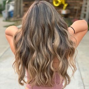 Meet your Posher, Alejandra